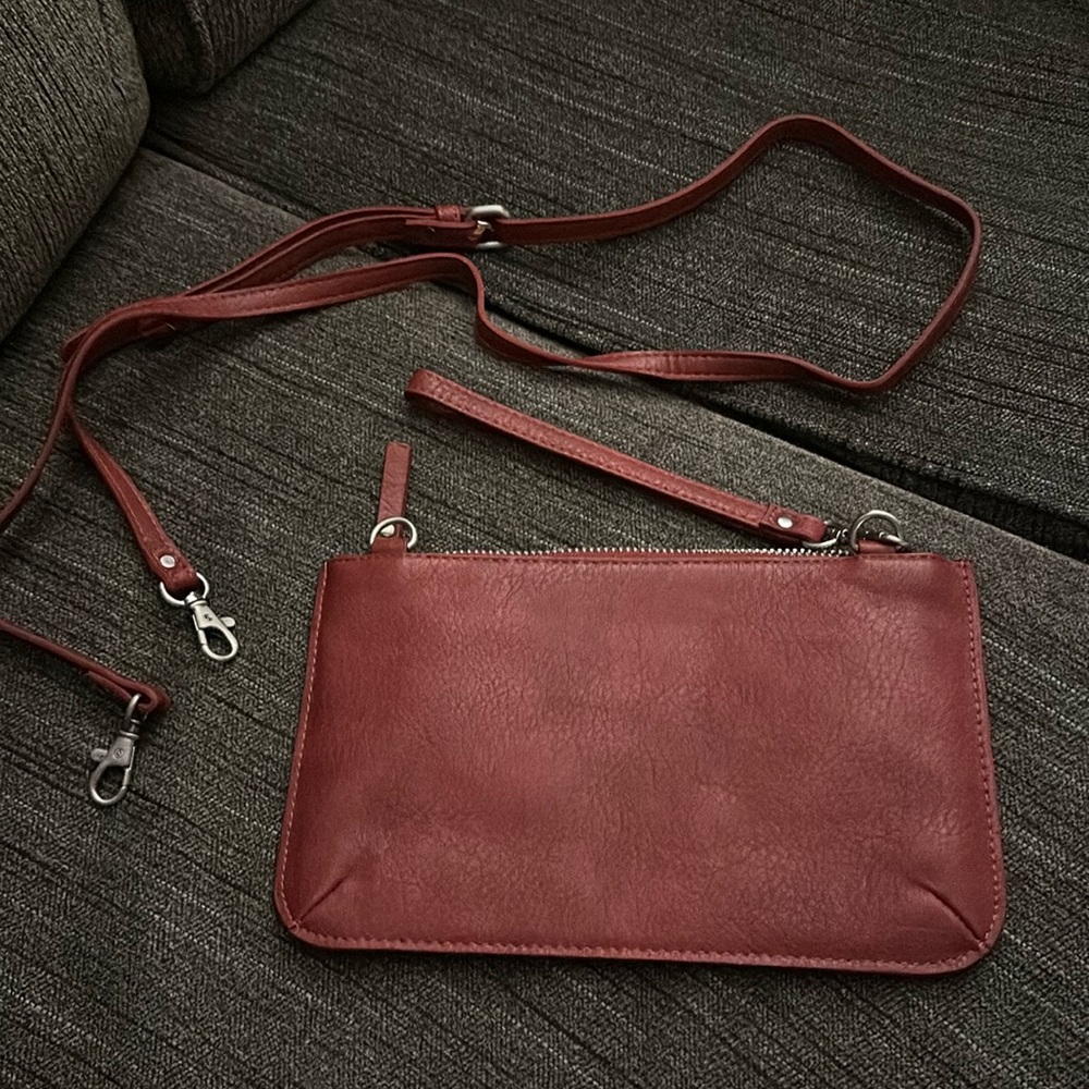 Burano Red Wristlet/Clutch/Crossbody.  NWT